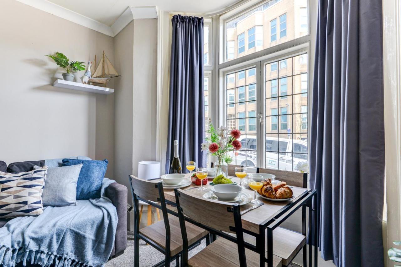 2 Bedroom Apartment - Queens Square Flat 1 Hove Exteriér fotografie